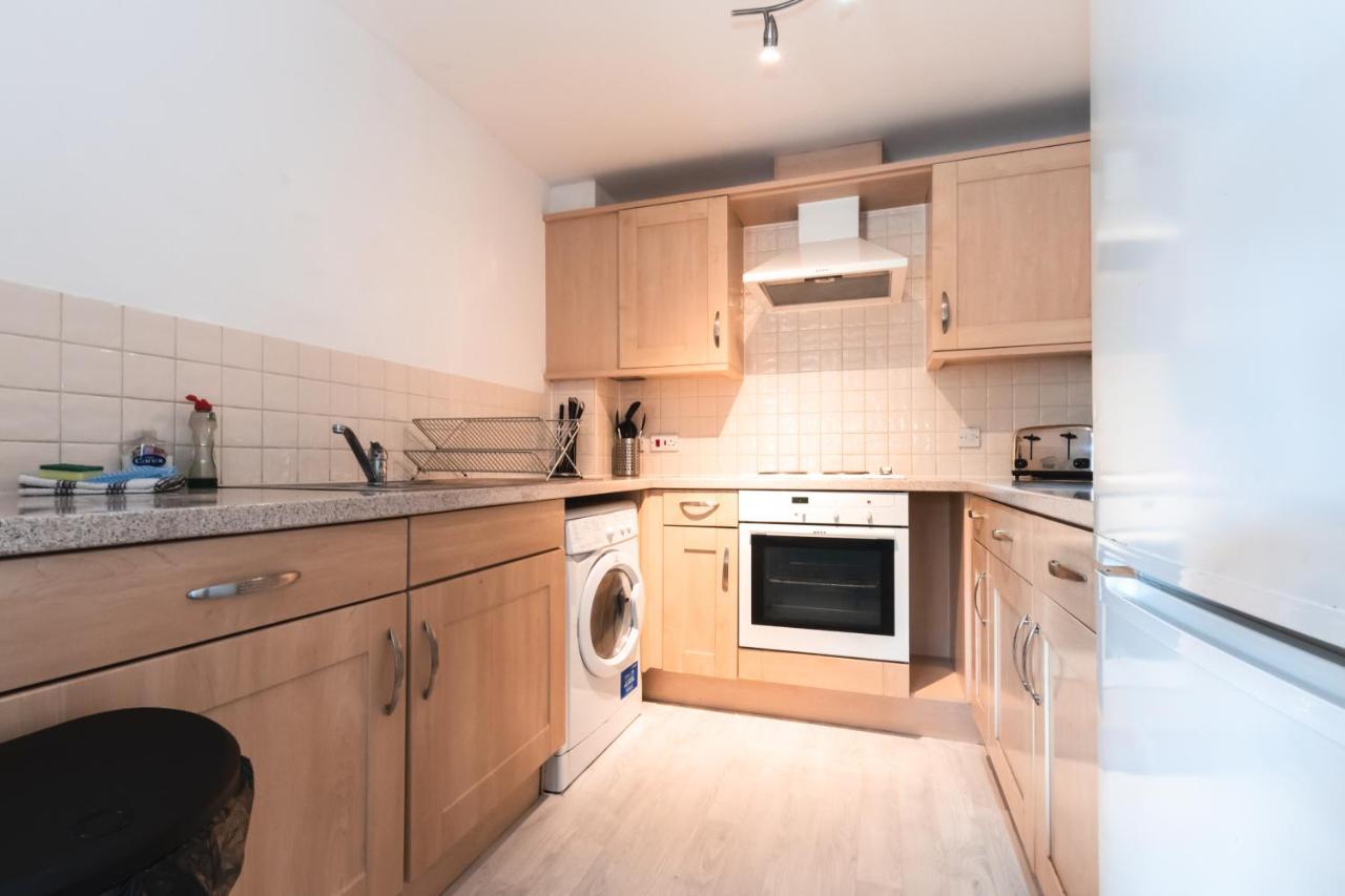 Best Price! 2 Bed City Centre - 4 Single Beds Or 2 Super King, Smart Tvs, Sofa Bed & Free Secure Parking Southampton Eksteriør bilde