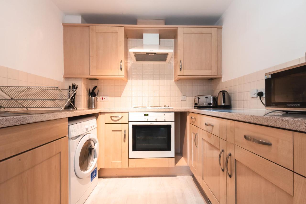 Best Price! 2 Bed City Centre - 4 Single Beds Or 2 Super King, Smart Tvs, Sofa Bed & Free Secure Parking Southampton Eksteriør bilde