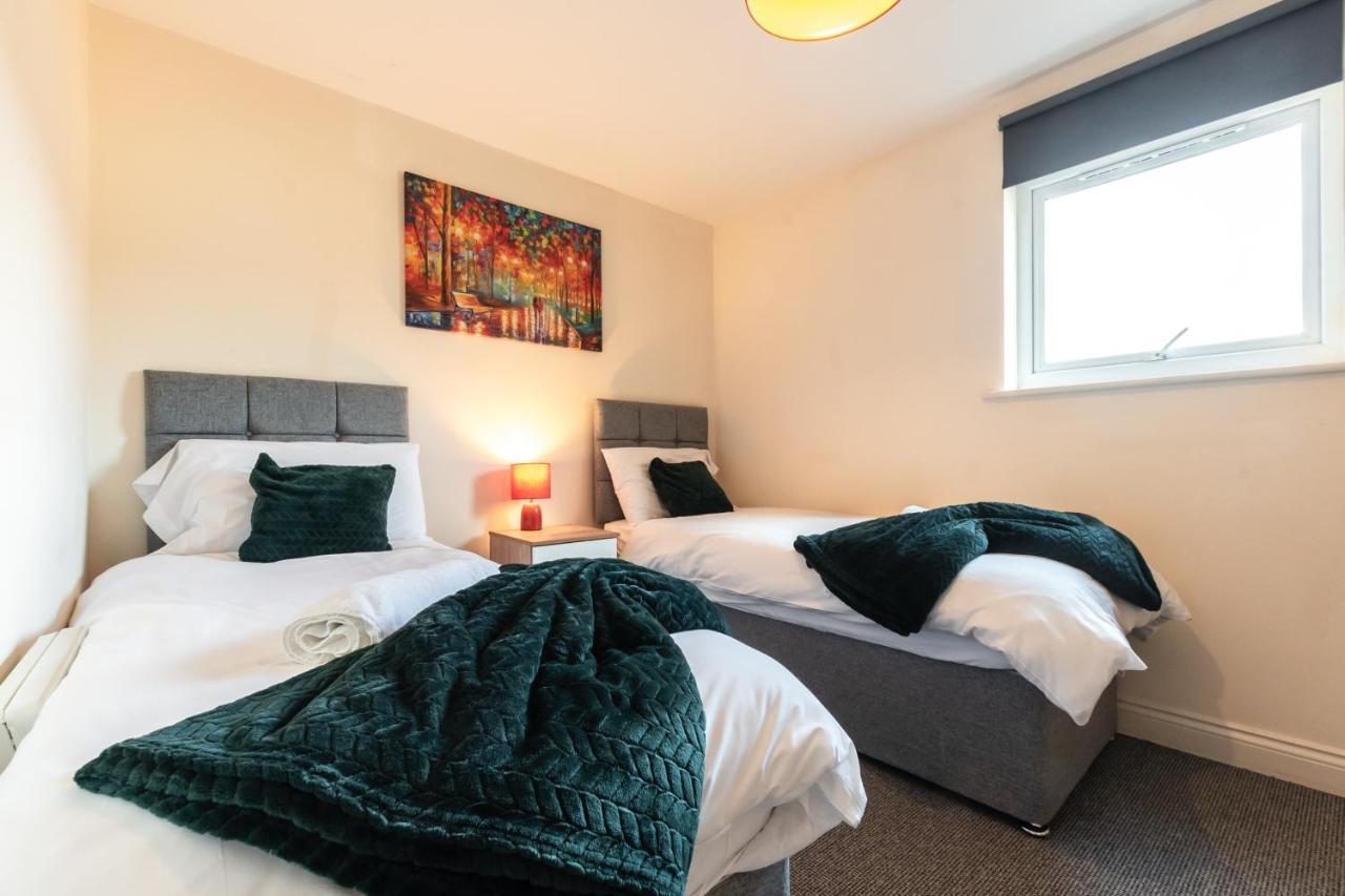 Best Price! 2 Bed City Centre - 4 Single Beds Or 2 Super King, Smart Tvs, Sofa Bed & Free Secure Parking Southampton Eksteriør bilde
